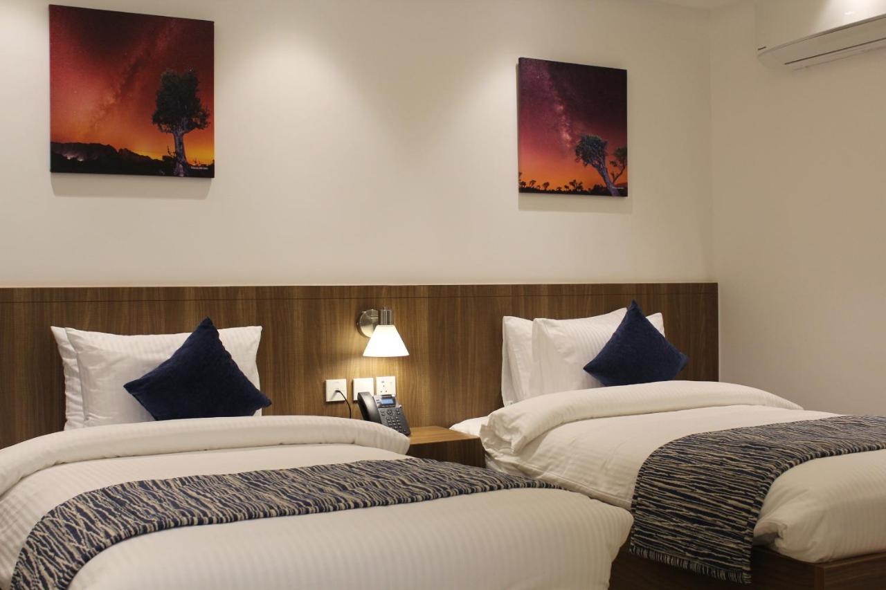 Duqm Express Hotel מראה חיצוני תמונה